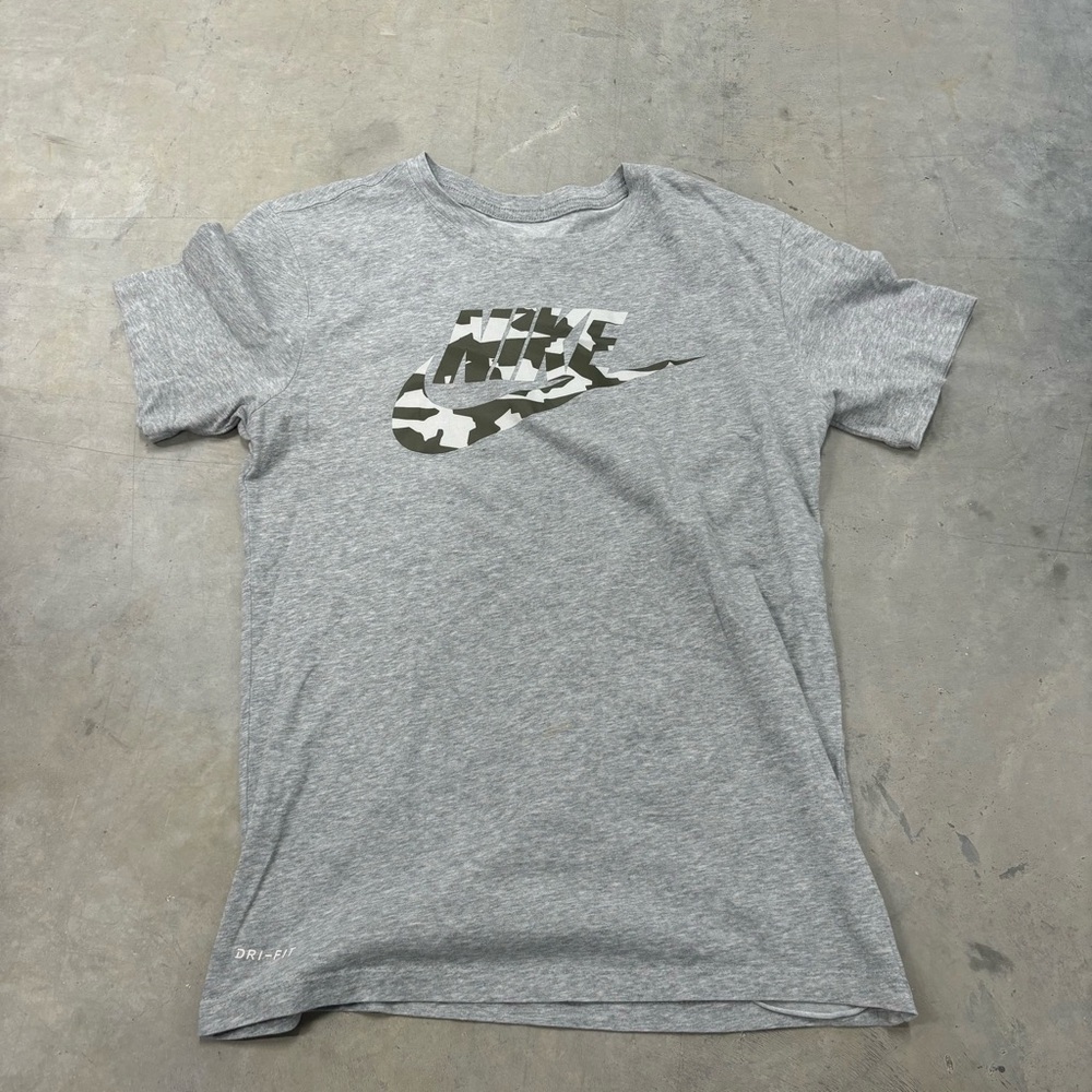 Men's Nike Dri-Fit Shirt With Camo‎ Lettering And Swoosh Size S